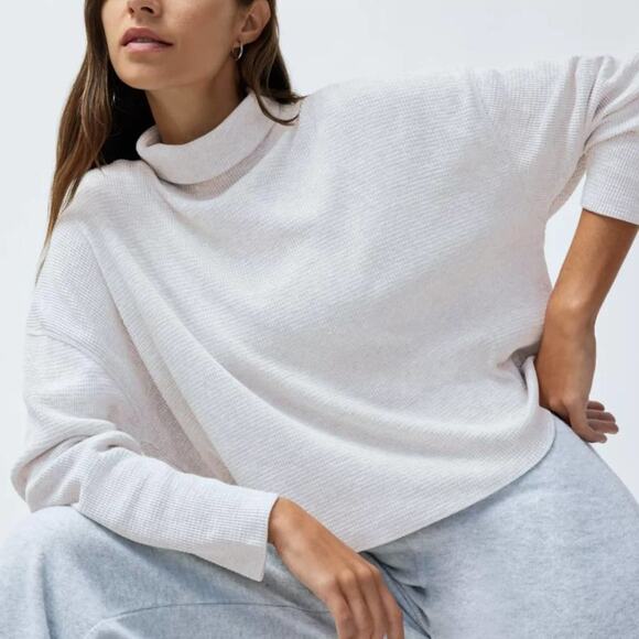 BABATON x ARITZIA Porter Thermal Waffle Turtleneck Top White {3D39} - Picture 1 of 6